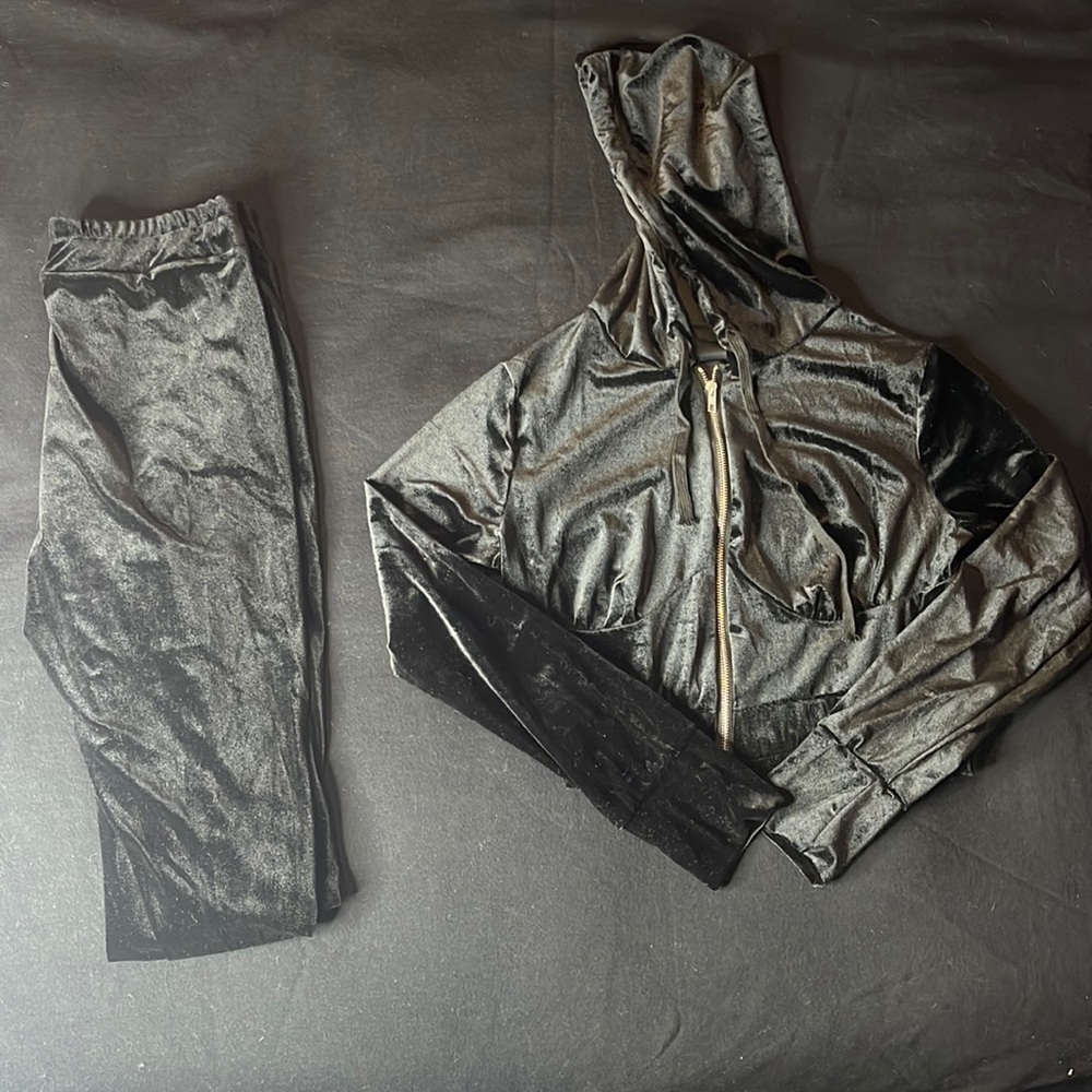 Velvet Black Crop Zip-Up and Jogger Set